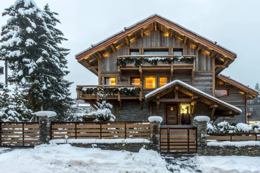chalet-blackstone.html