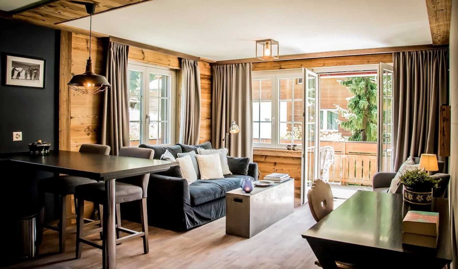 Chalet Bull